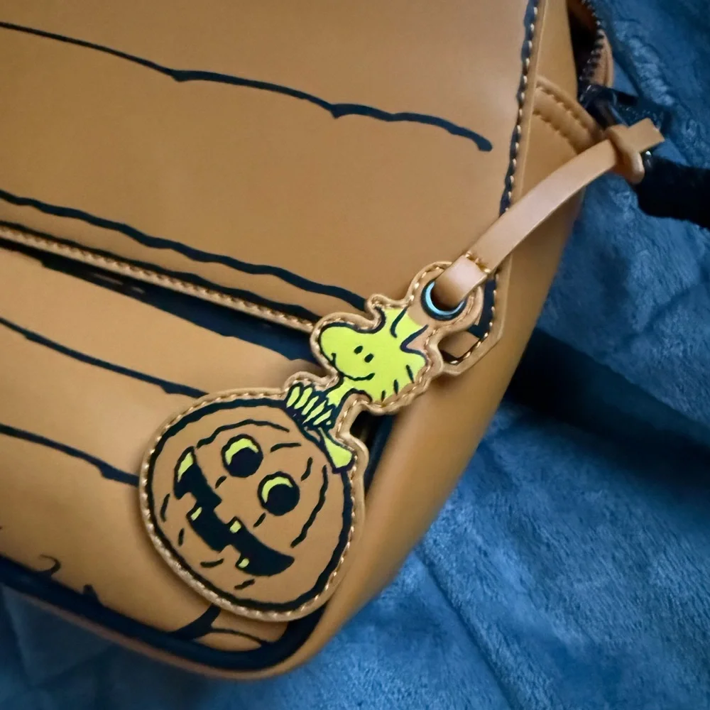 Snoopy peanuts Halloween crossbody bag purse - Picture 3 of 4
